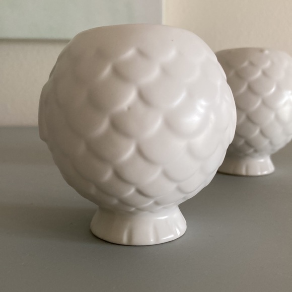 White ceramic fish vases Modern Coastal Seaside Decor set of 2 small vessels - Picture 4 of 12